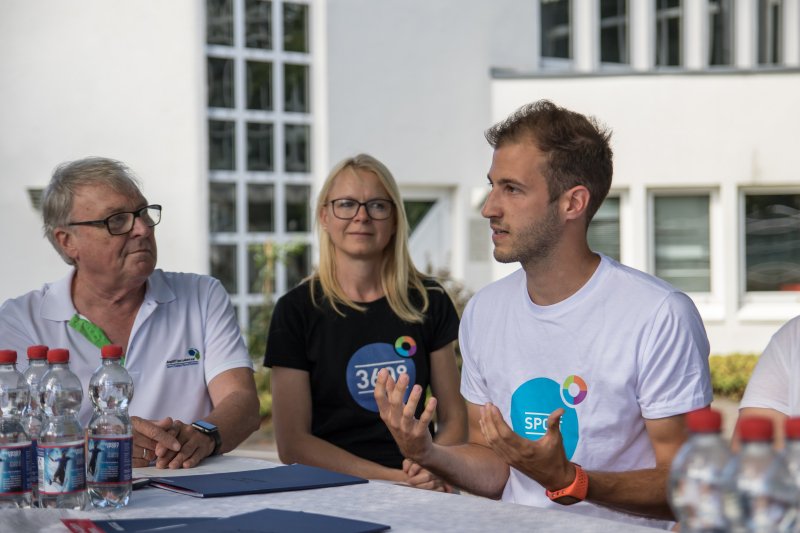 FC Union Heilbronn und Verein Anpfiff ins Leben: Kinder fit machen für Sport und Schule