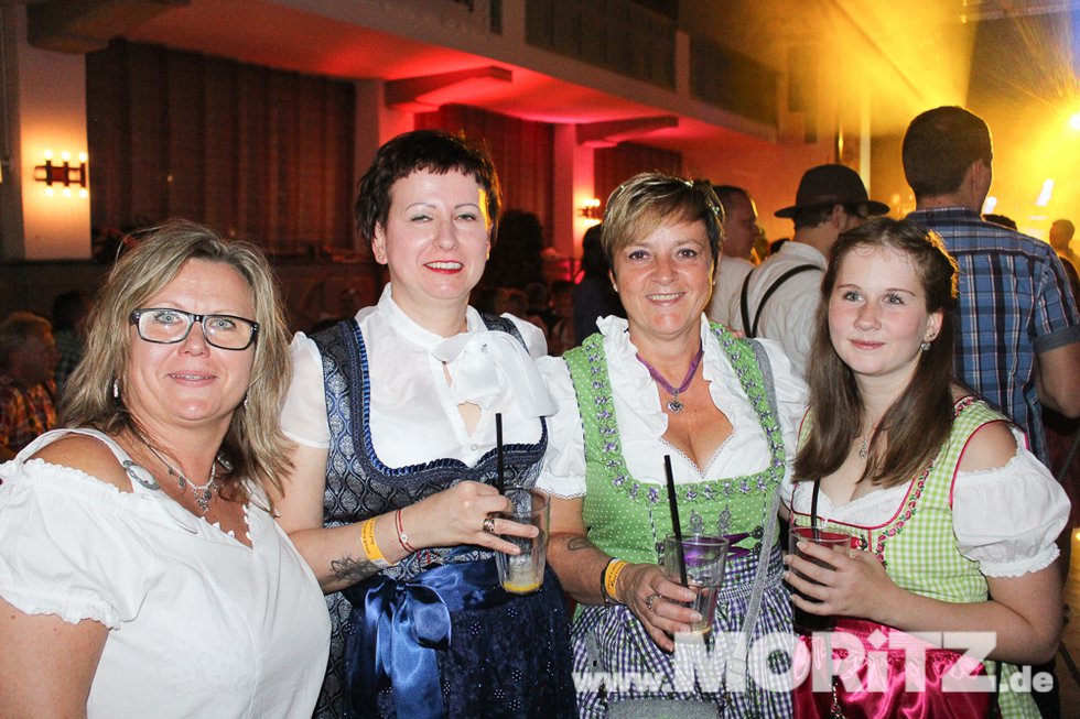 26. Oktober 2019 Dirndl und Lederhosen Party, Festhalle, Bad Urach  (45 von 47).jpg