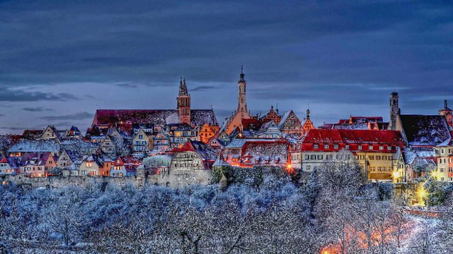 Im Herzen der Altstadt  von fantastischen Geschichten in den Bann ziehen lassen_(c) RTS, W. Pfitzinger.jpg