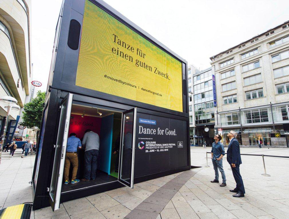 Mercedes-Bank lässt Stuttgarter tanzen - MORITZ Stadtmagazin -> Veranstaltungen, Konzerte ...